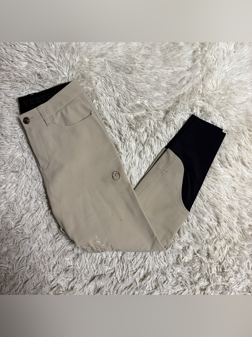 Women’s Size IT40 Tan Vestrum Knee Patch Horseback Riding Breeches. Some stains